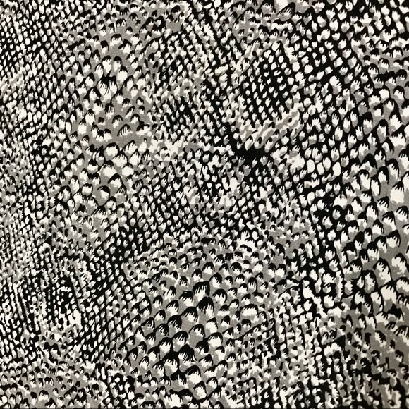 Joie Snakeskin Printed Silk Top Python Blouse - Picture 7 of 8